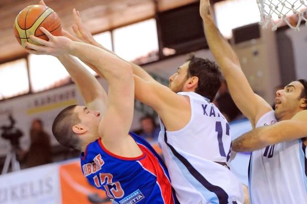 «Μίλησαν» οι έδρες…