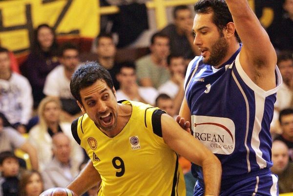 Διά χειρός Χατζή ο Ηλυσιακός