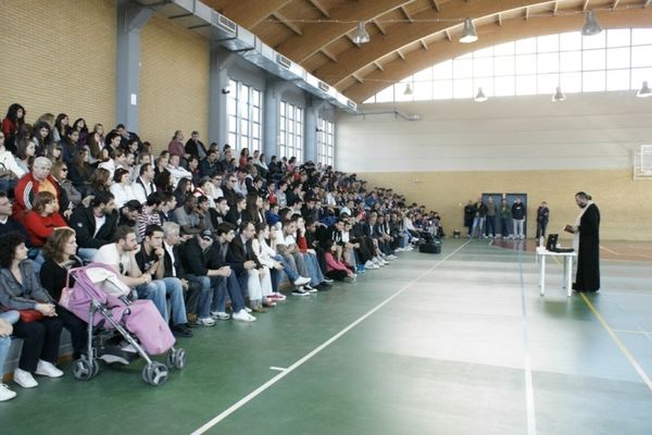 Αγιασμός στον Ίκαρο Καλλιθέας