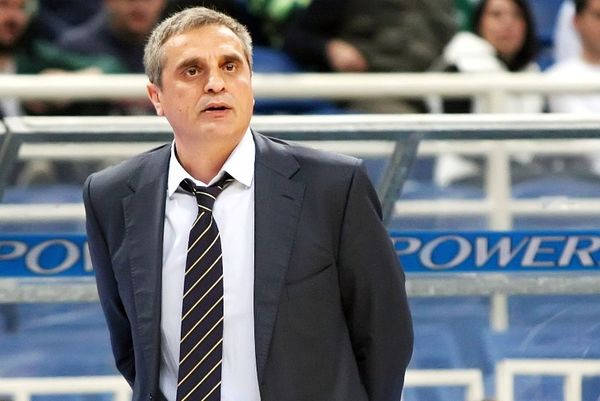 «Αλλάζει» η ρακέτα του Περιστερίου