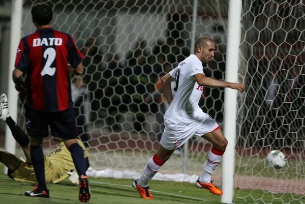 «Κλείνει» τους… λογαριασμούς με τις «πρώην»