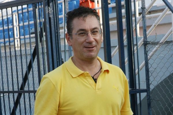 Σταματιάδης: «Να γίνουμε οικογένεια»