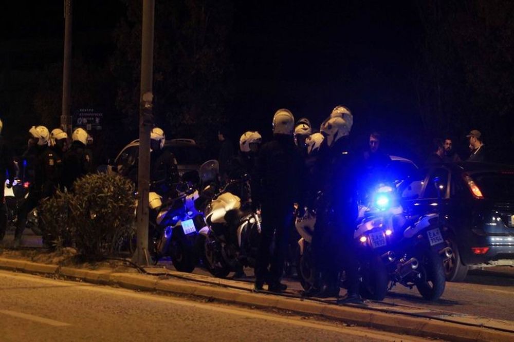 Κοιτάζουν εξονυχιστικά τα βίντεο 
