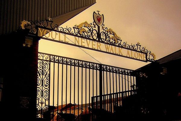 «You’ll Never Walk Alone»