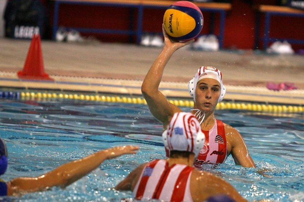 Ακόμη... σκοράρουν οι ερυθρόλευκες