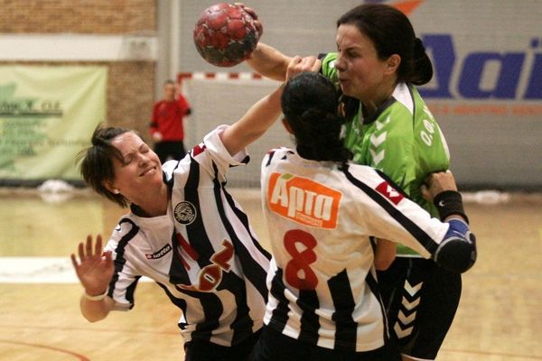 Με ενάμισι πόδι εκτός Ευρώπης η Αναγέννηση