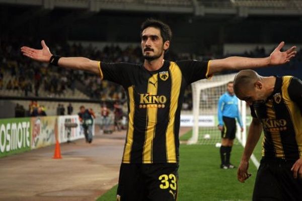 Τον «σκοτώνει» γιατί τον... αγαπούσε! (videos)