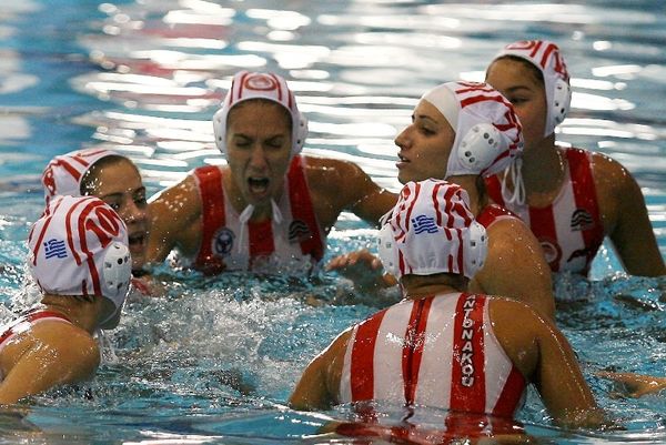 Νίκη και πρωτιά στον όμιλο ο Ολυμπιακός