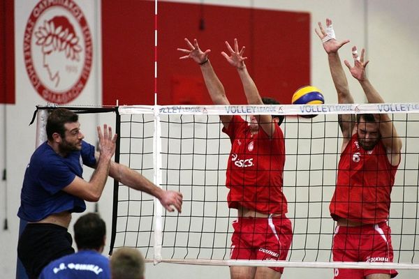 Κόντρα στον πρωτοπόρο Φοίνικα ο Ολυμπιακός