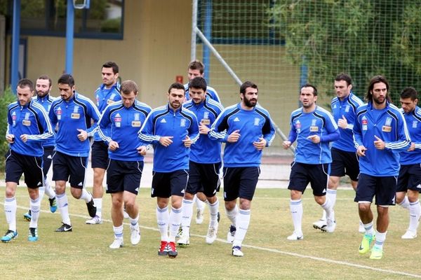 Έδειξε 11άδα ενόψει Ρωσίας ο Σάντος (photos)