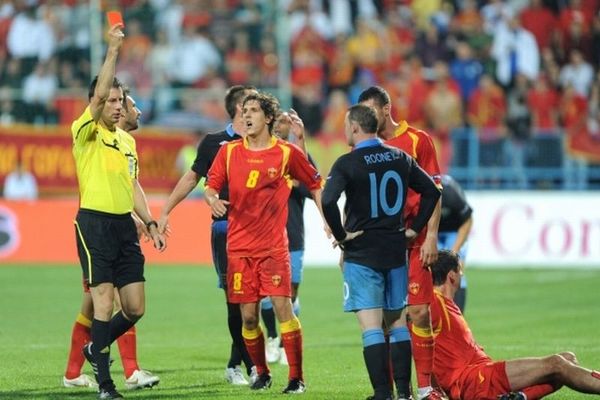 Τσάβι: «Μπορεί και χωρίς Ρούνεϊ η Αγγλία»