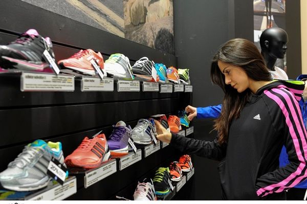Η Adidas υποδέχεται τον μαραθώνιο
