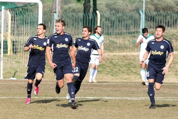 Ξεκούραστα στην κορυφή η Φιλιππιάδα