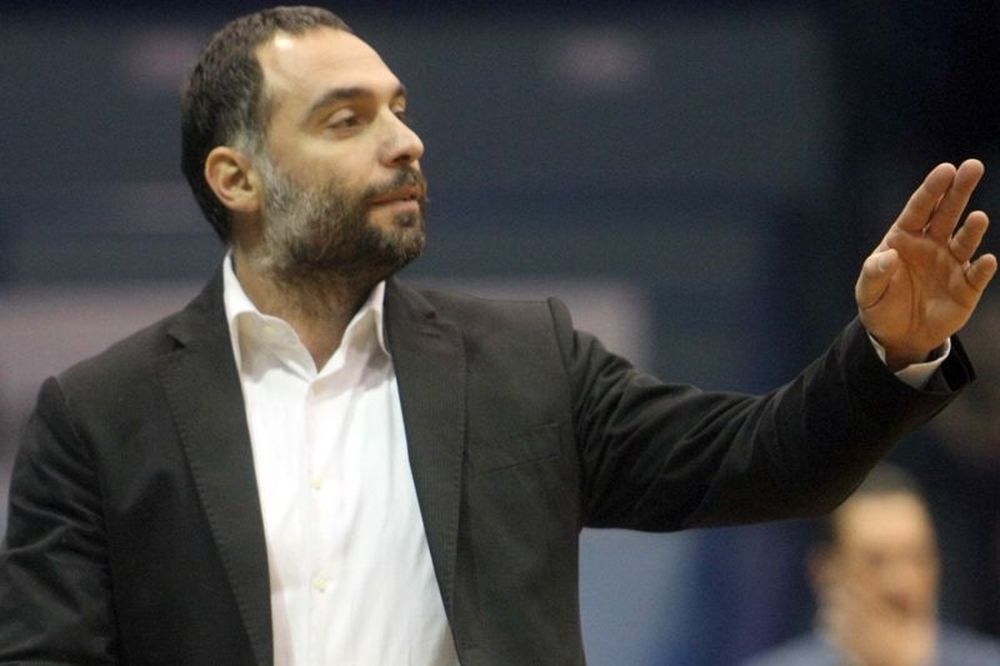 Κακιούσης: «Είχε πάρει εντολή ο διαιτητής»