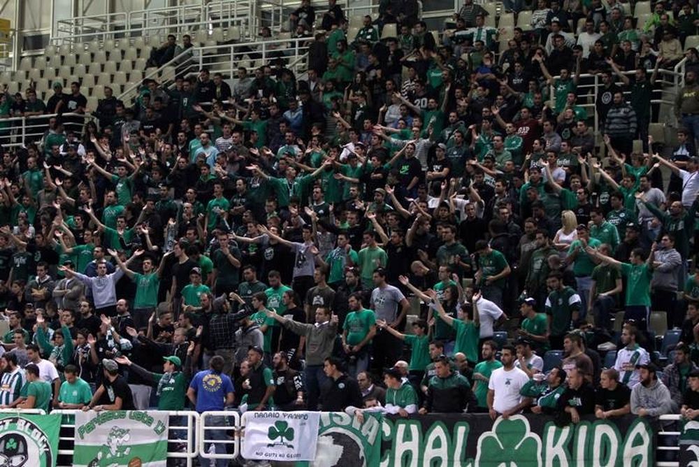 Κόσμο με Ολυμπιακό   