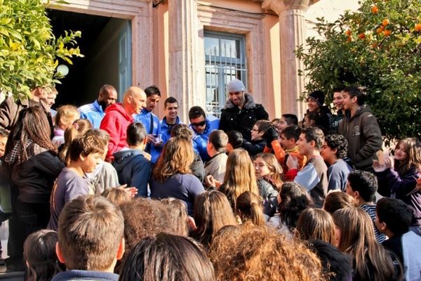 Κοντά στους μαθητές η ΑΕΛ Καλλονής (photos)