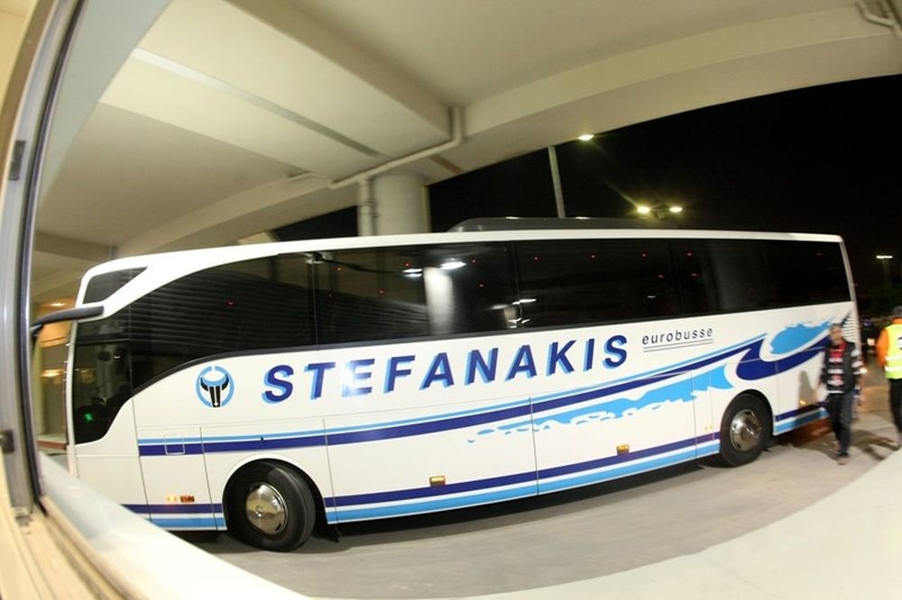 Με τουριστικό λεωφορείο η αποστολή του Ολυμπιακού! (video)