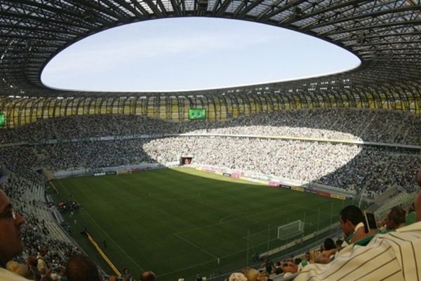 Ο έλεγχος των διοργανωτών 200 μέρες πριν το Euro (photos)