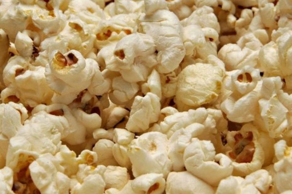 Πέταξαν… ποπ κορν στην ομάδα τους