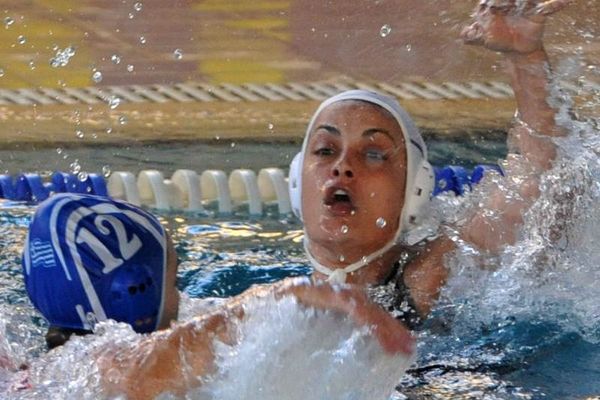 Άνετα και ωραία η ΝΕΠ