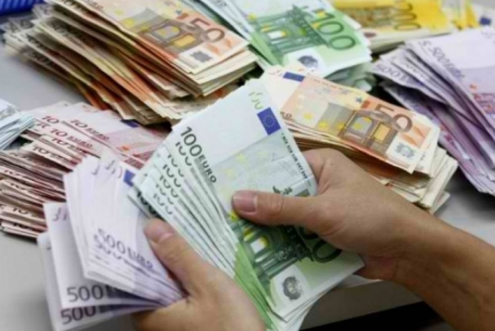 Αναζητούν λογαριασμούς Ελλήνων πολιτικών στην Ελβετία