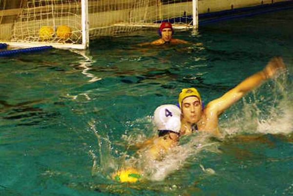 Αήττητη η Ρεάλ Κανόε