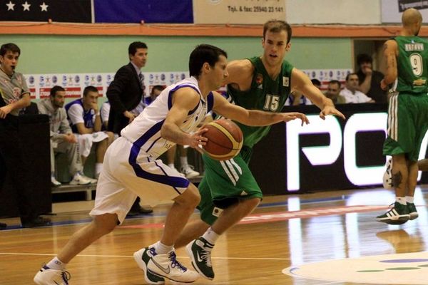 Τρία «αγκάθια» για τον Ζοτς