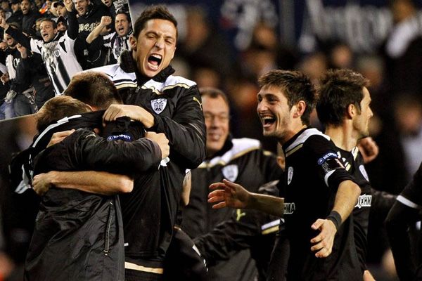 Μέγας ΠΑΟΚ, γονάτισε Τότεναμ και διαιτησία στο Λονδίνο (photos)