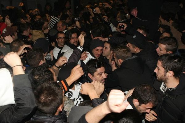 Υποδοχή ηρώων! (photos+video)