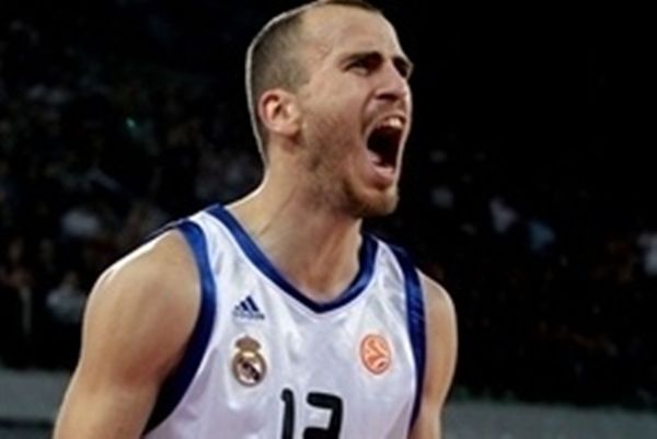 «Διπλό» στο Μιλάνο η Ρεάλ