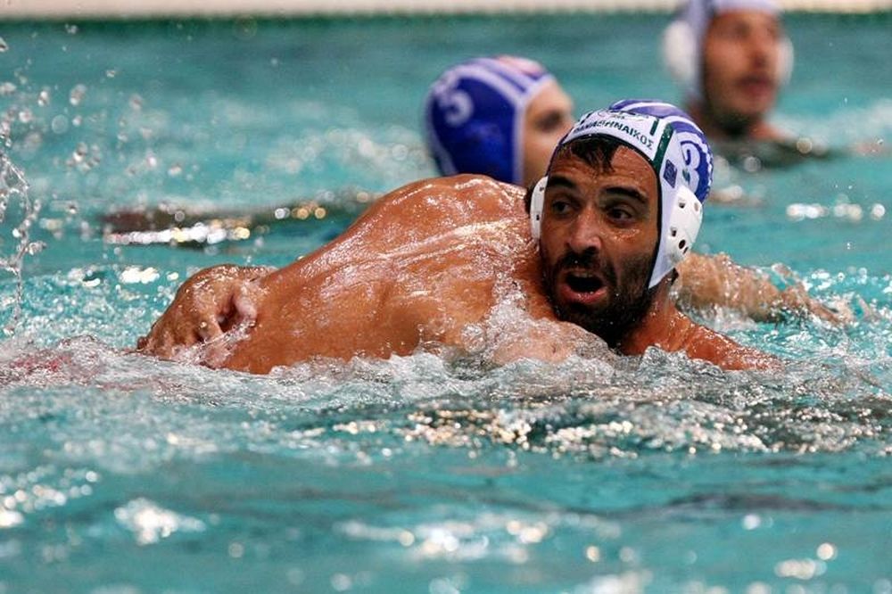 «Κονταροχτυπιούνται» «Άφρου» - Γούνας