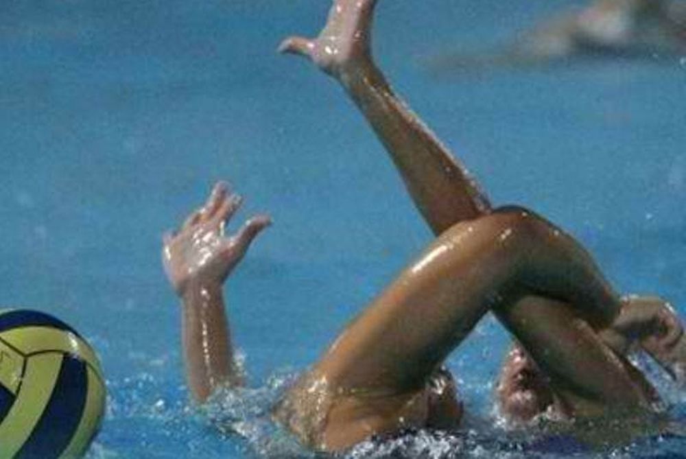 Προηγούνται οι αδερφές Μπενέκου