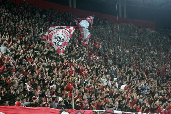 Οι πολίστες του Ολυμπιακού στο «Γ. Καραϊσκάκης»