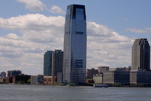 Η πικρή δικαίωση των συνομωσιολόγων