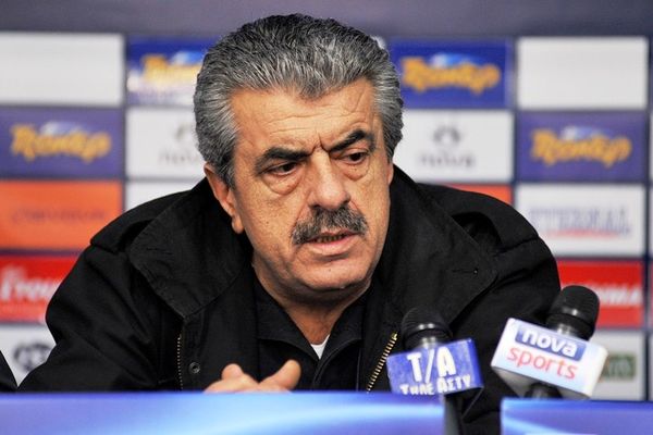 Αναλαμβάνει πρωτοβουλίες ο Τσάβαλος στον Πανιώνιο