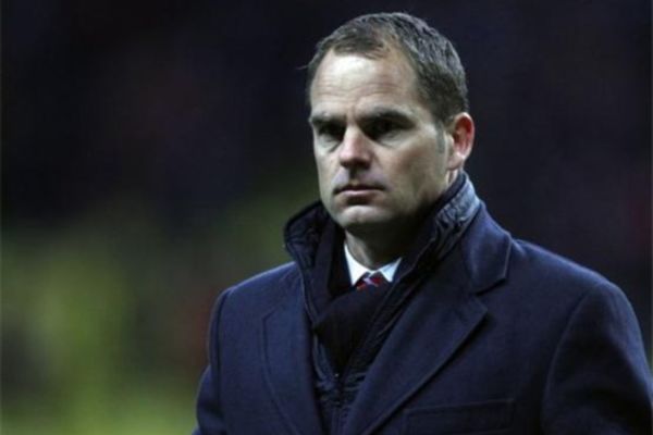 Προειδοποιεί την Μπαρτσελόνα ο Ντε Μπουρ