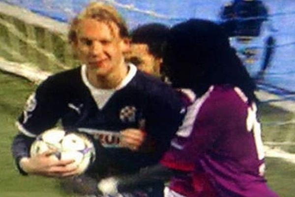 «Τρίζουν» τα… κόκκαλα του Champions League (video+photos)