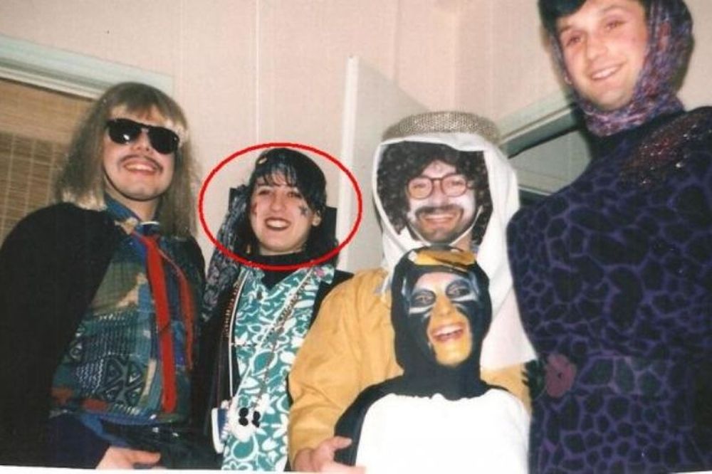 Αναγνωρίζετε την κοπέλα με τα αστεράκια;