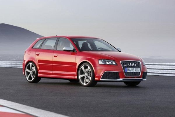 Βραβείο Autonis 2011 στο Audi RS3»