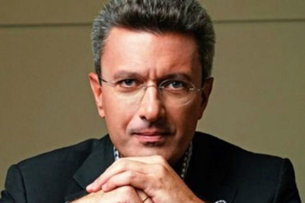 Επίθεση Χατζηνικολάου σε βουλευτές για τα αναδρομικά