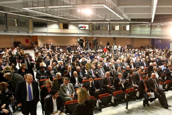 Ανοιχτές θάλασσες, κλειστά μυαλά…