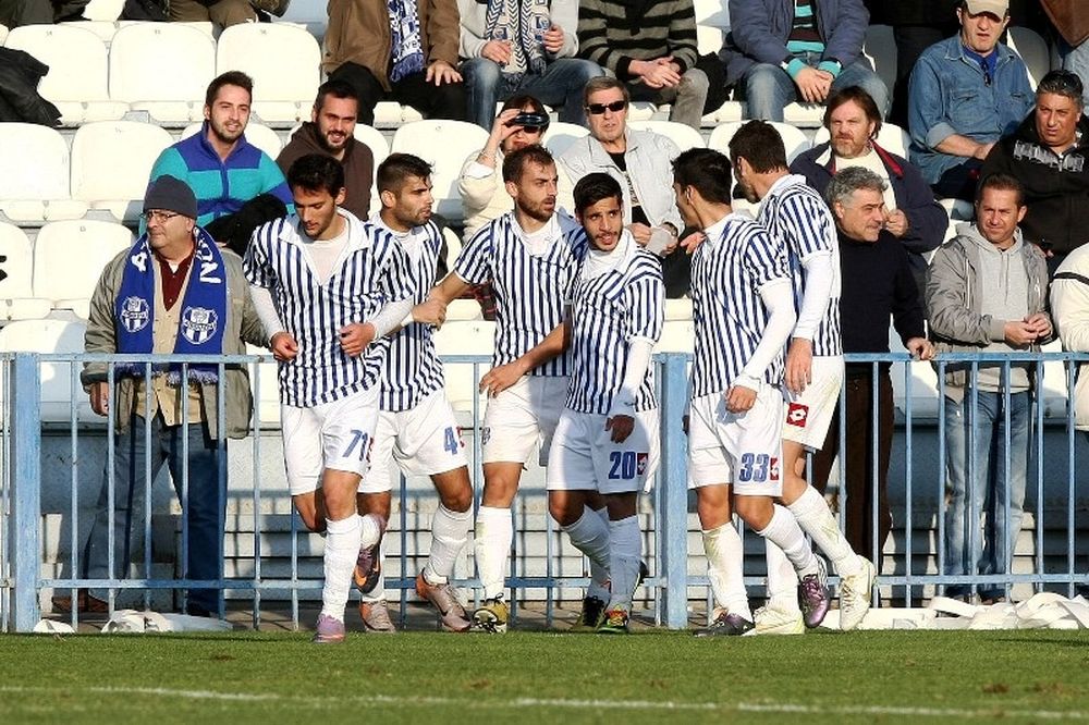 Προπόνηση στο πλαστικό για Απόλλωνα