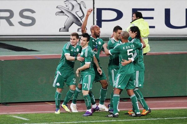 «Χάνει» σε απόδοση, βρίσκει ήρωες!