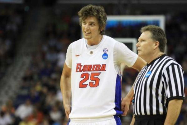 Τετραετές συμβόλαιο για Πάρσονς