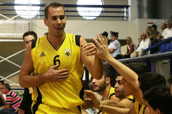 Βασιλόπουλος: «Να επιστρέψει η ΑΕΚ εκεί όπου αξίζει»