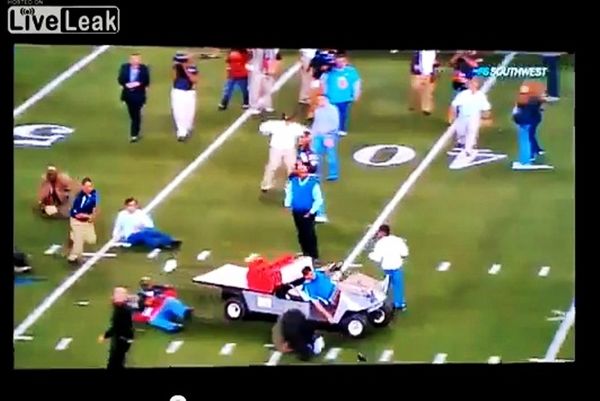 Τροχαίο σε γήπεδο… Football