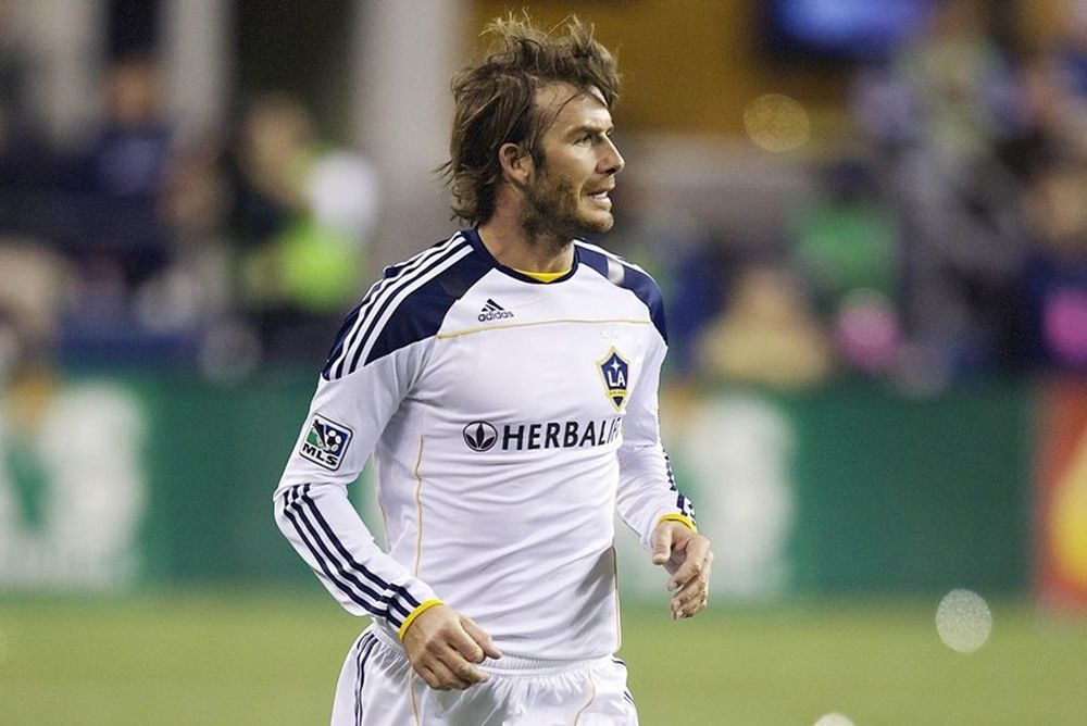 «Υποδοχή ροκ αστέρα στον Μπέκαμ»