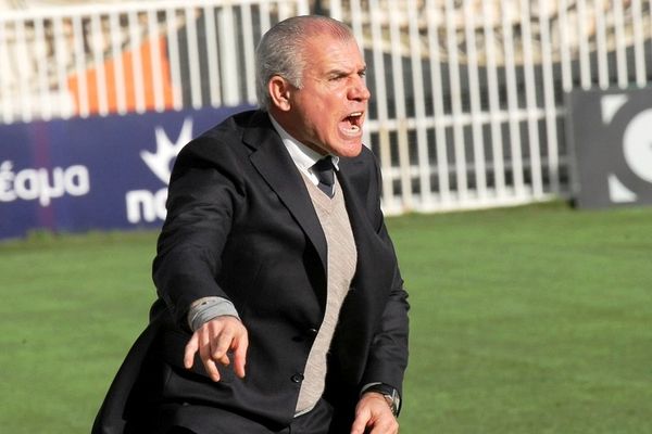 Ξεκουράζει βασικούς με Παναχαϊκή ο Αναστόπουλος