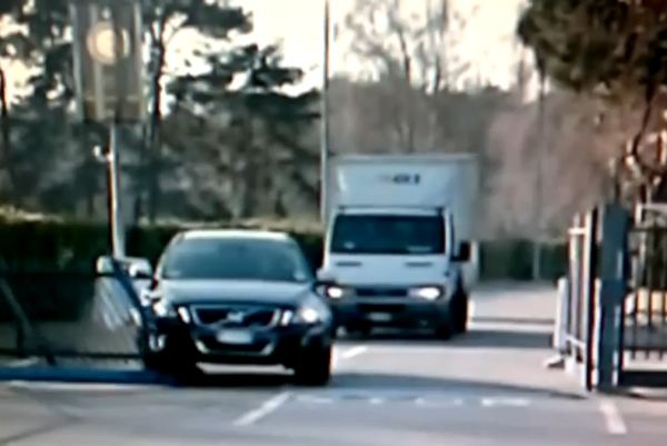 «Γκρέμισε» το προπονητικό της Ίντερ! (video)
