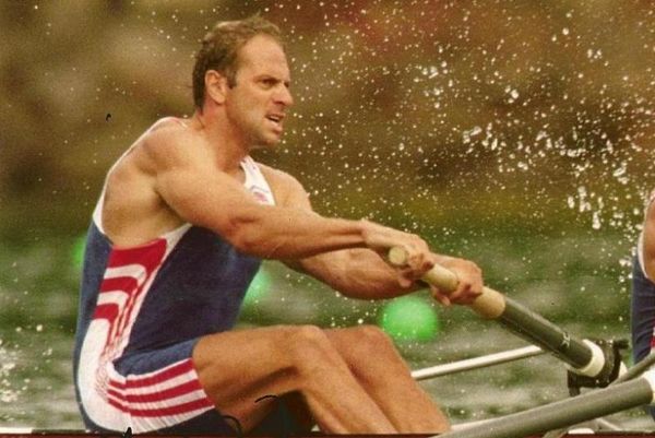 Ο ήρωας των Βρετανών Sir Steve Redgrave (photos+videos)